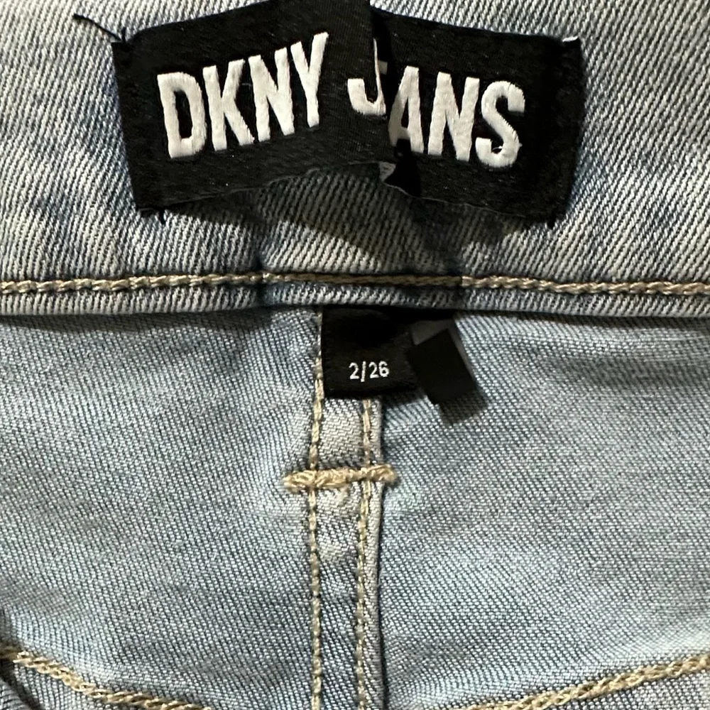 DKNY long with a denim maxi skirt from Jeans.
Size: 2 - Picture 7 of 10